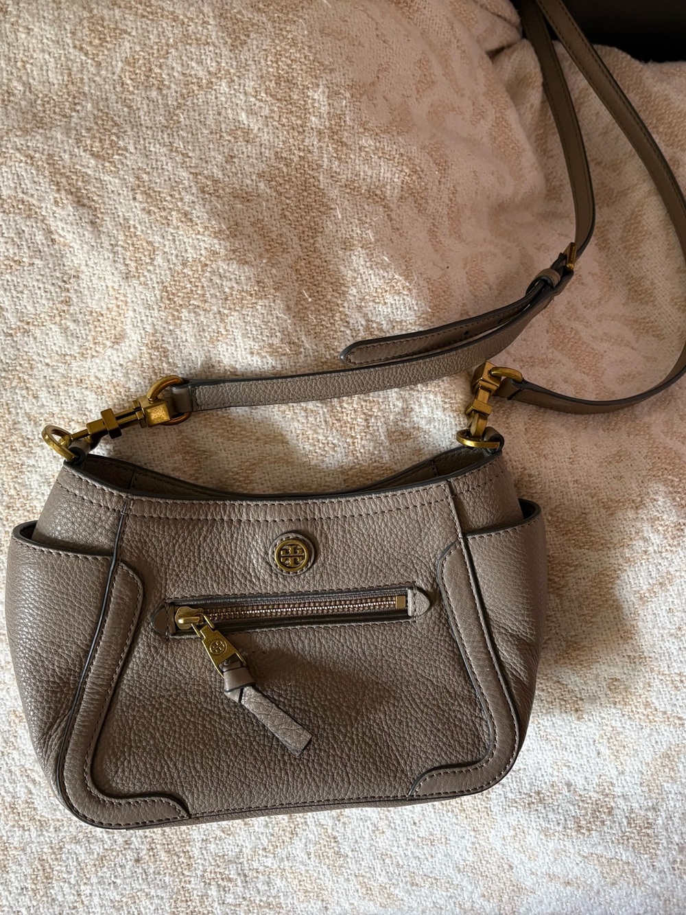 Tory Burch Pebbled Leather Small Crossbody in Taupe with Gold Hardware